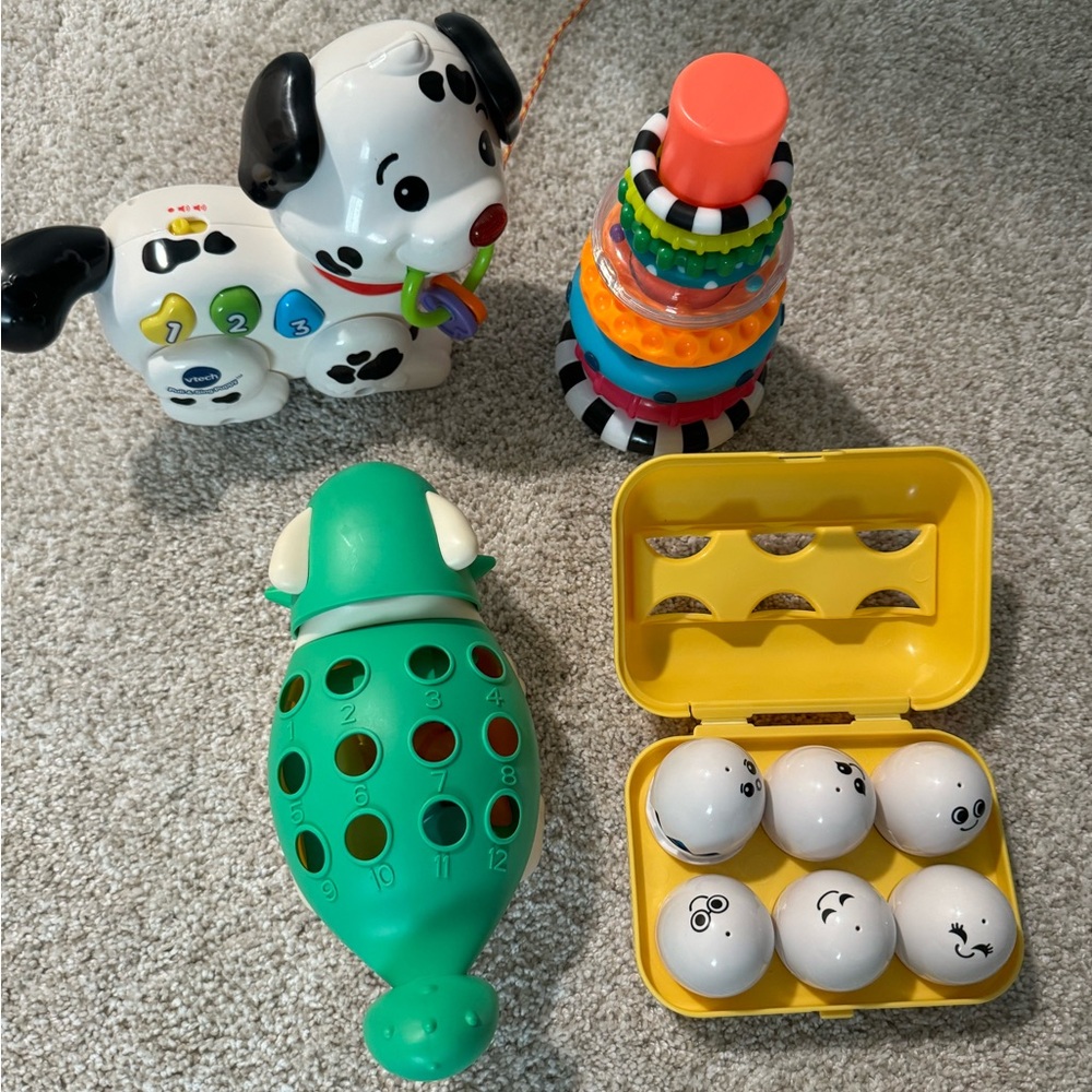 Assorted lot of 4 baby toys
